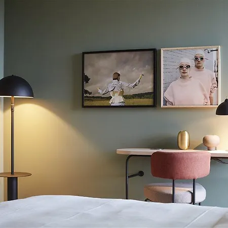 Hotel Scandic Frankfurt Hafenpark 4*