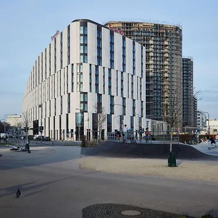 Отель Scandic Frankfurt Hafenpark 4*