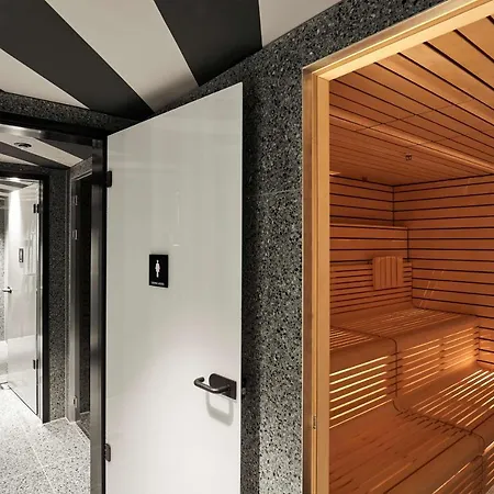 Scandic Frankfurt Hafenpark 4*