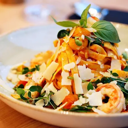 Scandic Frankfurt Hafenpark Отель