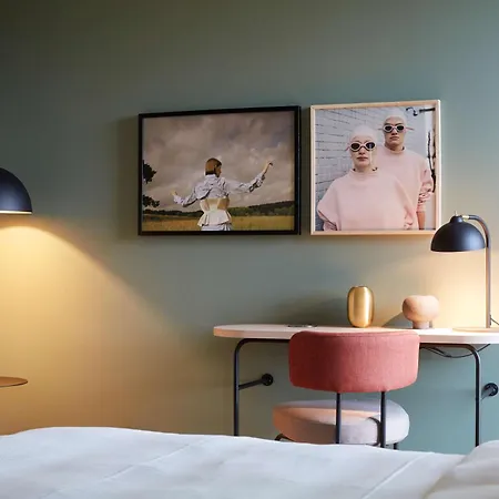 Hotel Scandic Frankfurt Hafenpark 4*