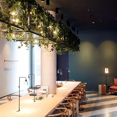 Hotel Scandic Frankfurt Hafenpark 4*