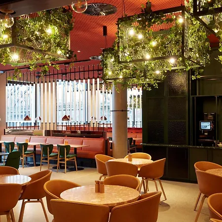 Hotel Scandic Frankfurt Hafenpark 4*