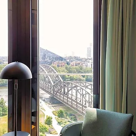 Hotel Scandic Frankfurt Hafenpark 4*