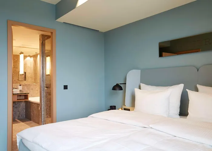 Scandic Frankfurt Hafenpark 4*