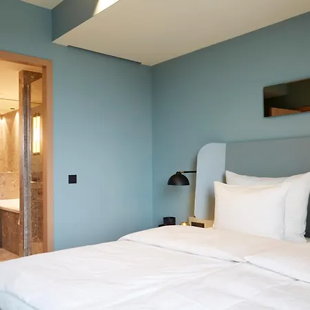 מלון Scandic Frankfurt Hafenpark 4*