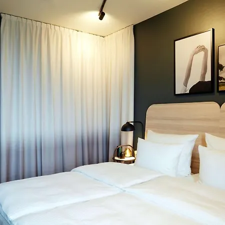 Hotell Scandic Frankfurt Hafenpark 4*