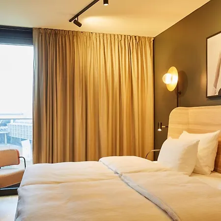 Hotel Scandic Frankfurt Hafenpark 4*