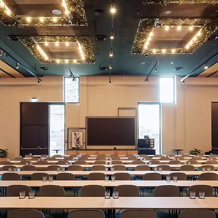 Scandic Frankfurt Hafenpark 4* Φραγκφούρτη
